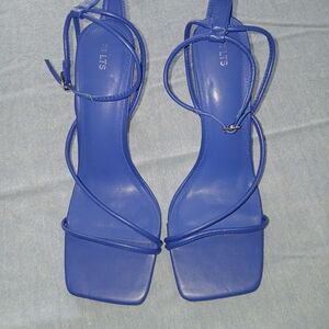 Elegant Blue Strappy Heels